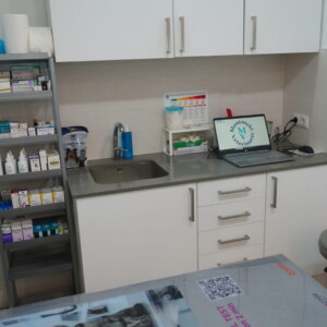 Visita les instal·lacions de Montmeló Veterinaris, el centre de referència per a la veterinària de gossos i gats al Vallès. Amb un equip de professionals dedicats al servei dels teus animals. Visita les instal·lacions de Montmeló Veterinaris, el centre de referència per a la veterinària de gossos i gats al Vallès. Amb un equip de professionals dedicats al servei dels teus animals.